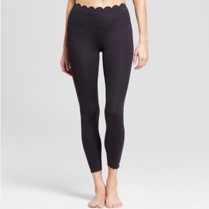Joylab Scalloped Leggings